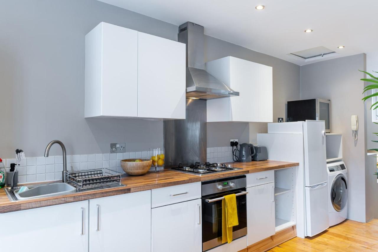 Stylish Shepherds Bush Flat Apartment ลอนดอน ภายนอก รูปภาพ